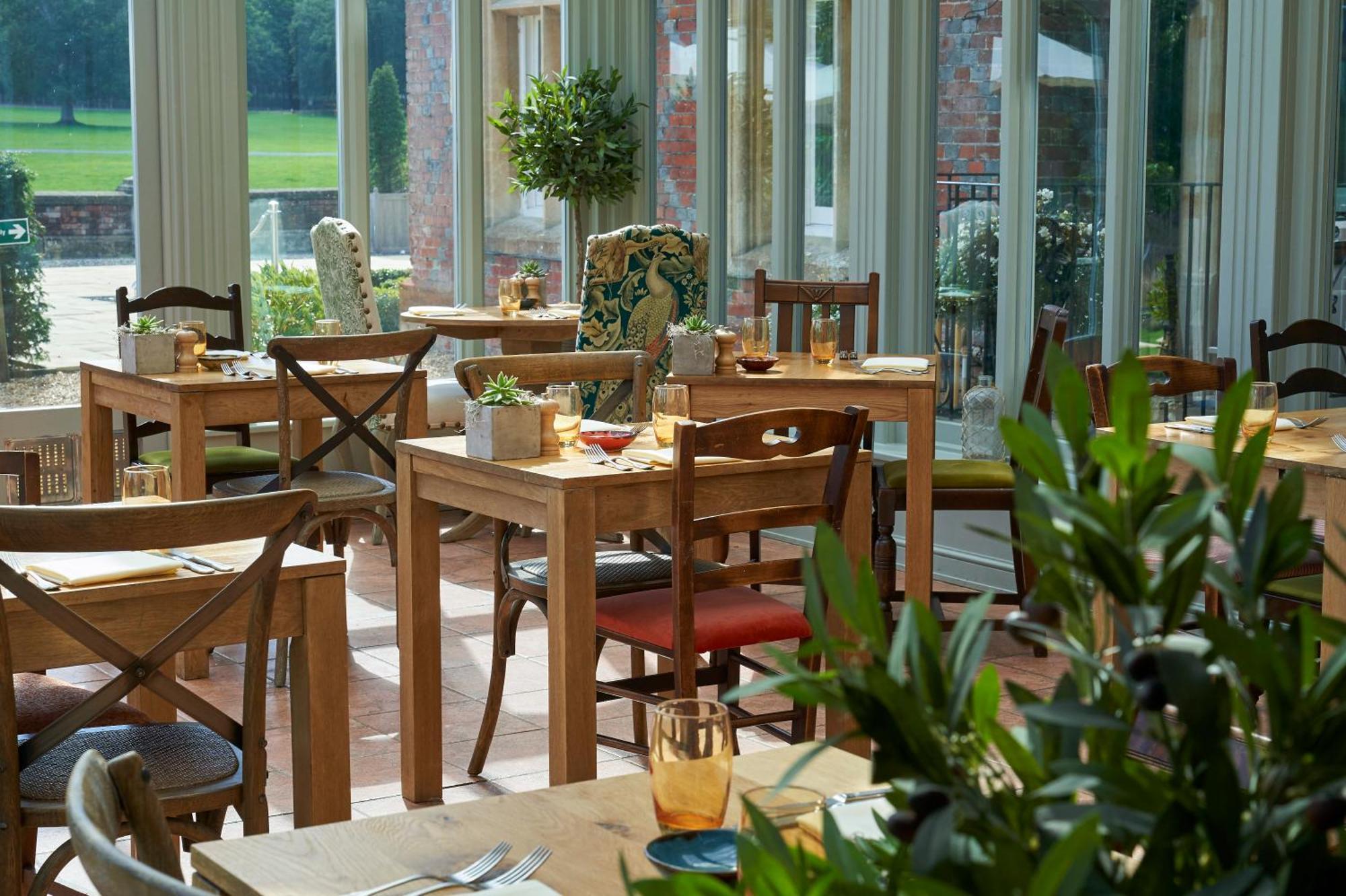 Burley Manor Hotel Екстериор снимка