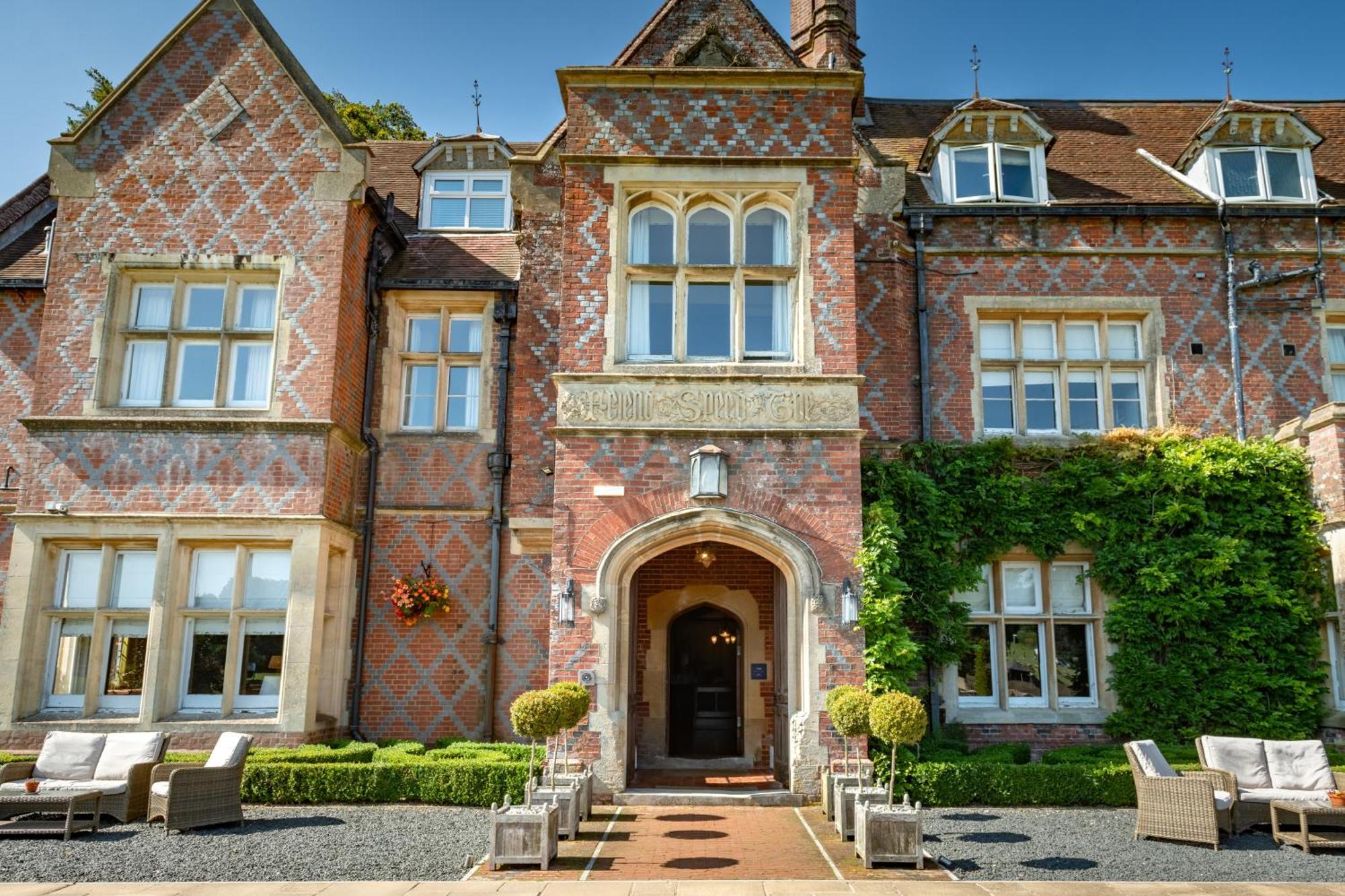 Burley Manor Hotel Екстериор снимка